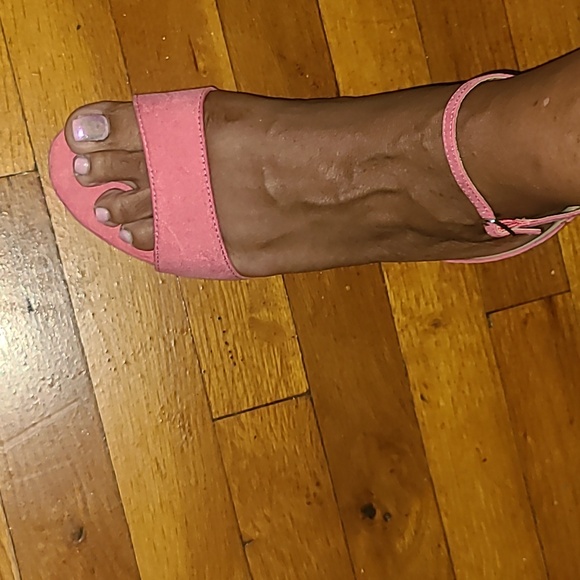 Sandals - Picture 8 of 11